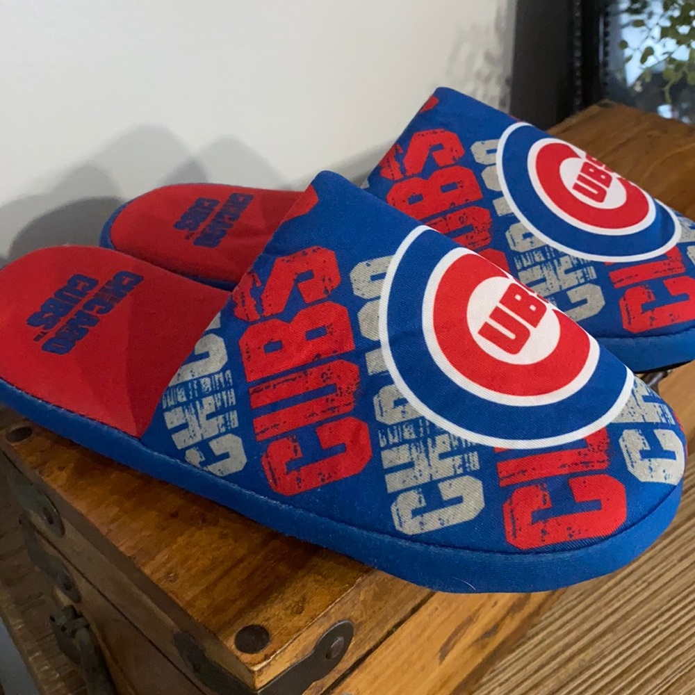 Chicago Cub Slippers 7/8